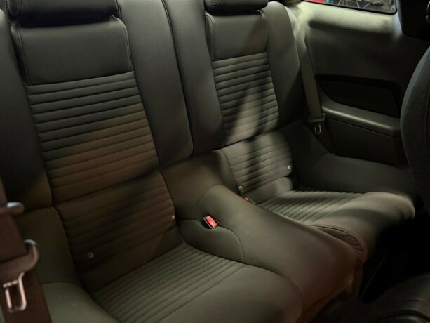 ford-mustang-bensin-2012-big-34
