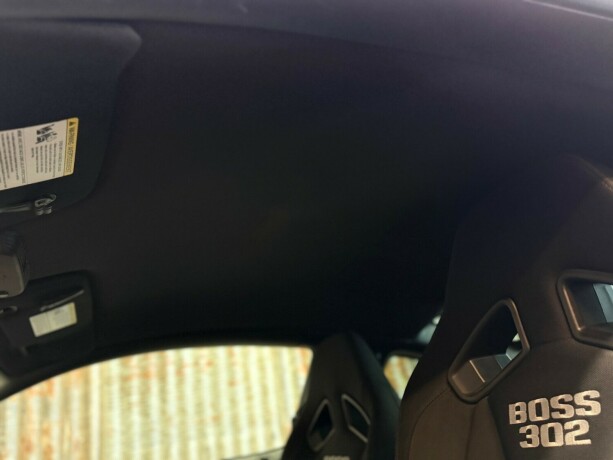 ford-mustang-bensin-2012-big-29