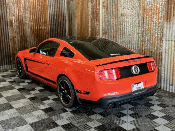 ford-mustang-bensin-2012-big-10