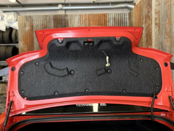 ford-mustang-bensin-2012-big-38