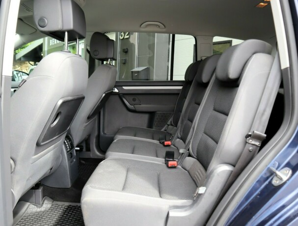 volkswagen-touran-diesel-2013-big-13