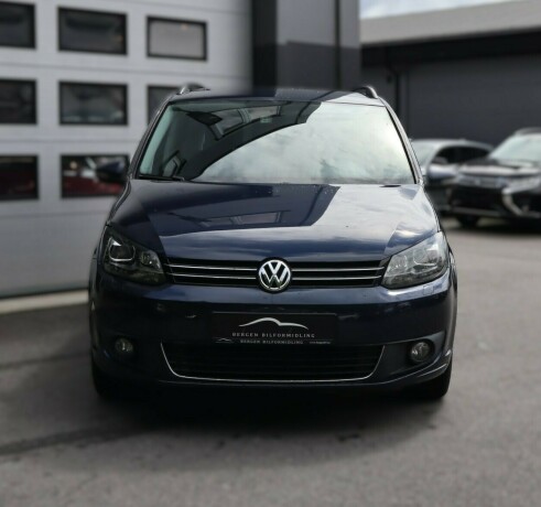 volkswagen-touran-diesel-2013-big-4