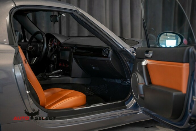 mazda-mx-5-bensin-2008-big-35