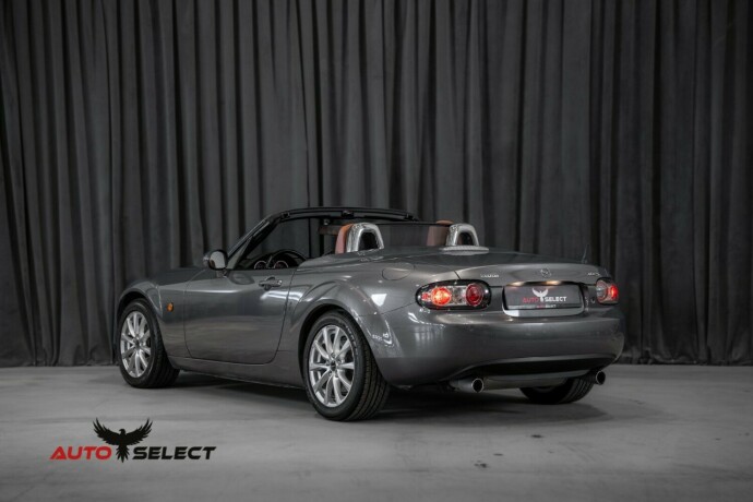 mazda-mx-5-bensin-2008-big-8