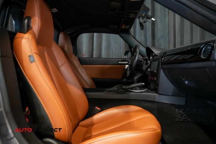 mazda-mx-5-bensin-2008-big-36
