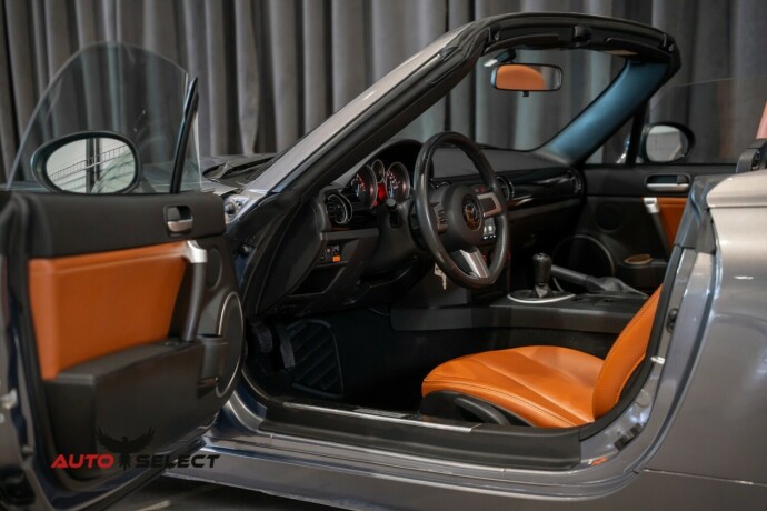 mazda-mx-5-bensin-2008-big-17
