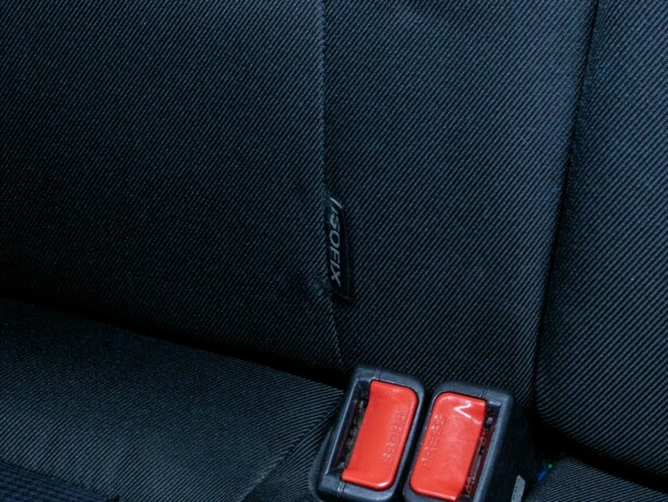 hyundai-i20-bensin-2013-big-31