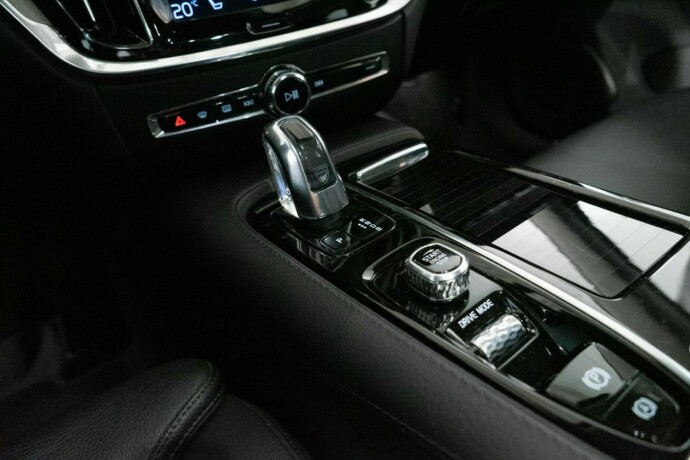 volvo-v60-elektrisitetbensin-2020-big-10