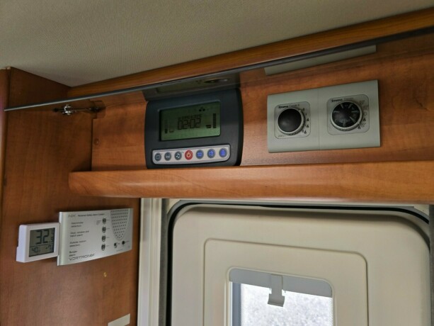 carthago-tourer-t-150-diesel-2013-big-36
