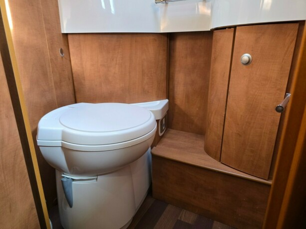 carthago-tourer-t-150-diesel-2013-big-55