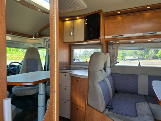 carthago-tourer-t-150-diesel-2013-big-9