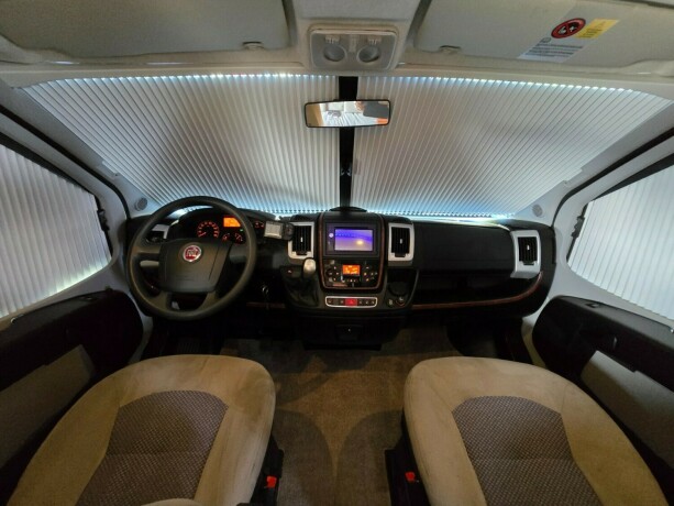 carthago-tourer-t-150-diesel-2013-big-29