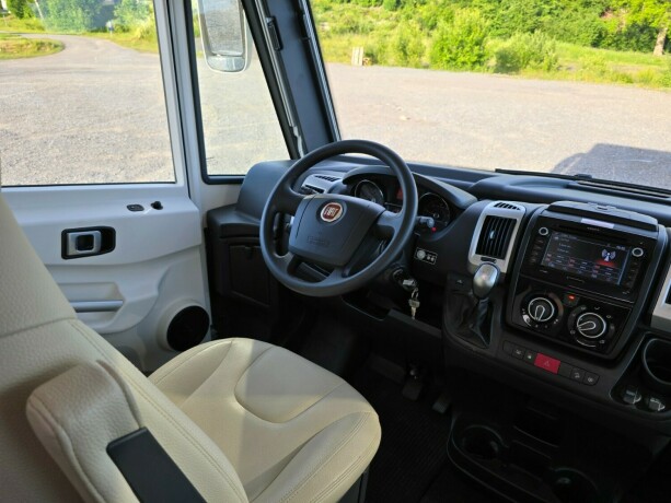 autostar-celtic-edition-i693lc-lift-diesel-2018-big-34