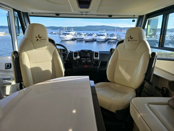 autostar-celtic-edition-i693lc-lift-diesel-2018-big-9