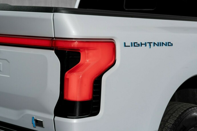 ford-f-150-elektrisitet-2025-big-12