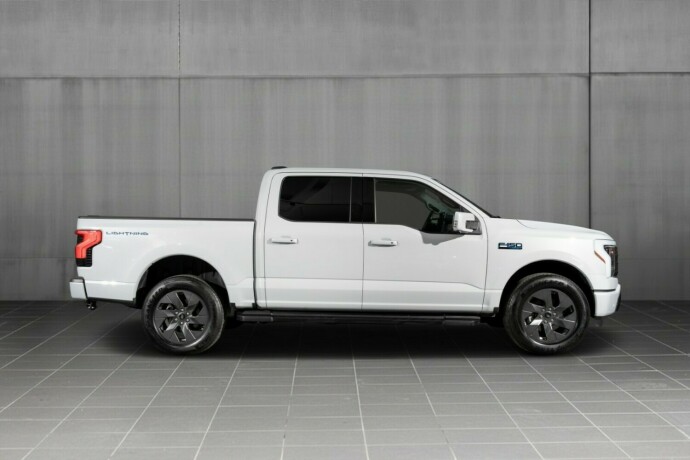 ford-f-150-elektrisitet-2025-big-14