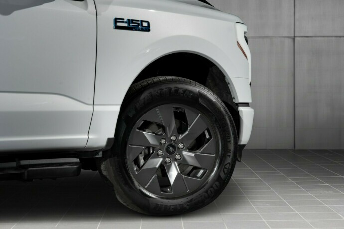ford-f-150-elektrisitet-2025-big-15