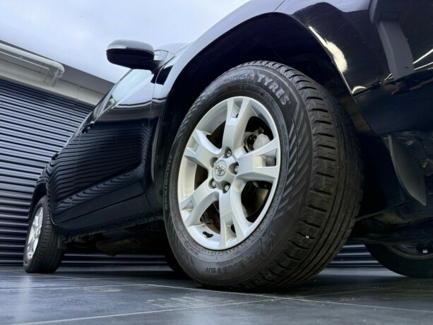 toyota-rav4-bensin-2009-big-7
