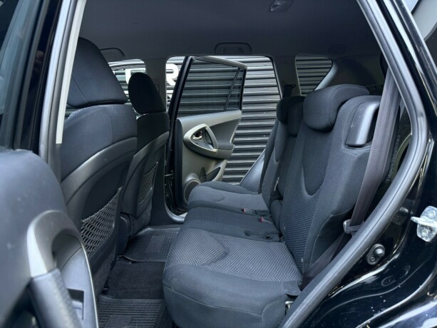 toyota-rav4-bensin-2009-big-21