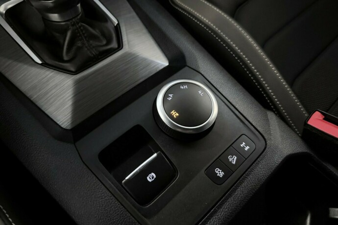 volkswagen-amarok-diesel-2024-big-25