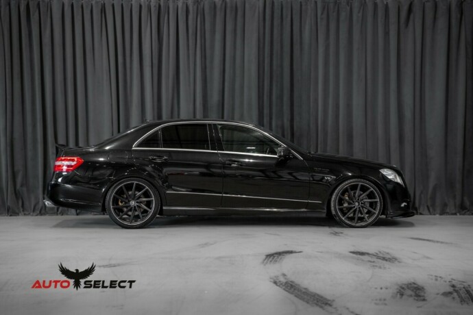 mercedes-benz-e-klasse-bensin-2009-big-15