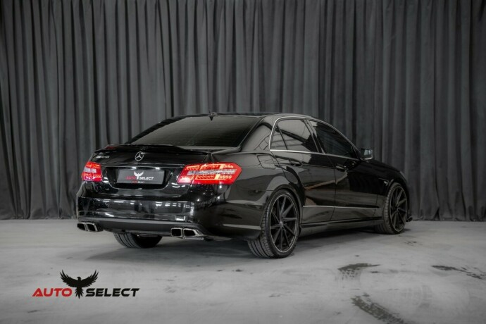 mercedes-benz-e-klasse-bensin-2009-big-14