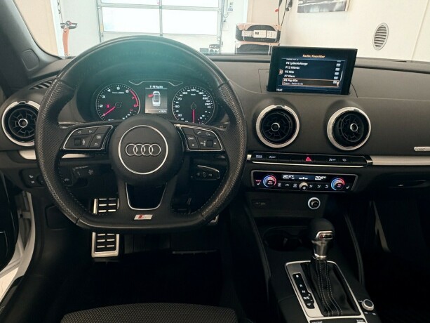 audi-a3-bensin-2018-big-15