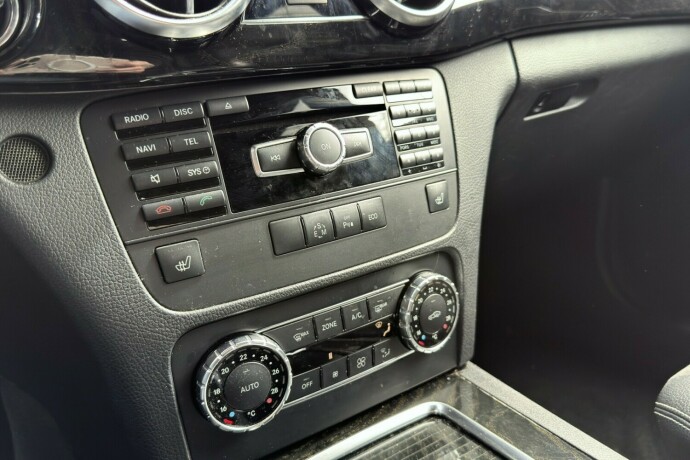 mercedes-benz-glk220-diesel-2013-big-16