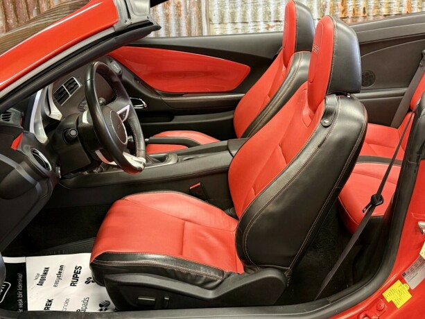 chevrolet-camaro-bensin-2011-big-25