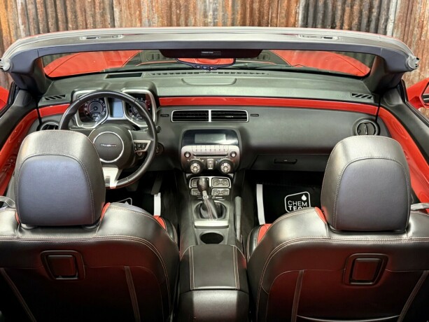 chevrolet-camaro-bensin-2011-big-23