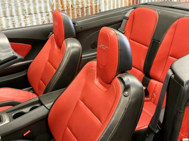chevrolet-camaro-bensin-2011-big-27