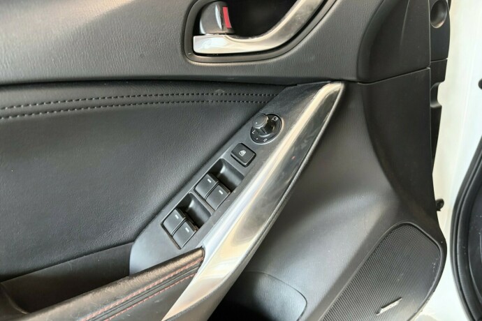 mazda-6-diesel-2015-big-11