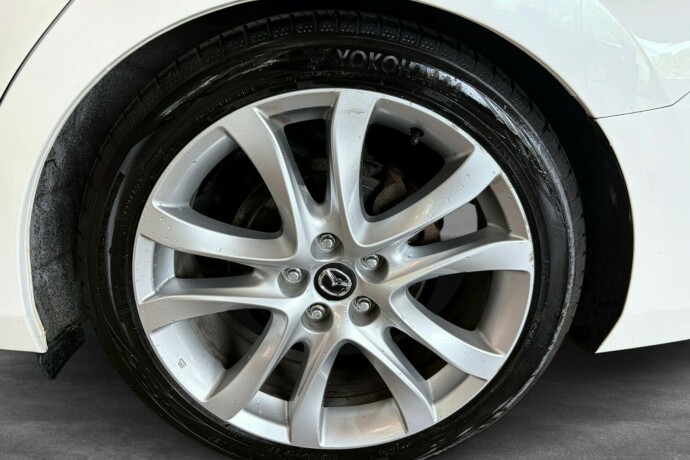 mazda-6-diesel-2015-big-27