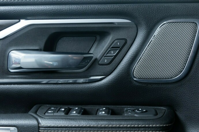 ram-1500-bensin-2025-big-7