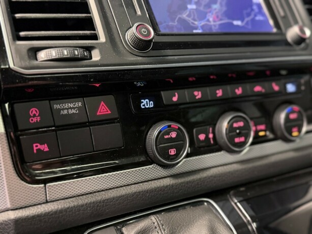 volkswagen-caravelle-diesel-2016-big-21