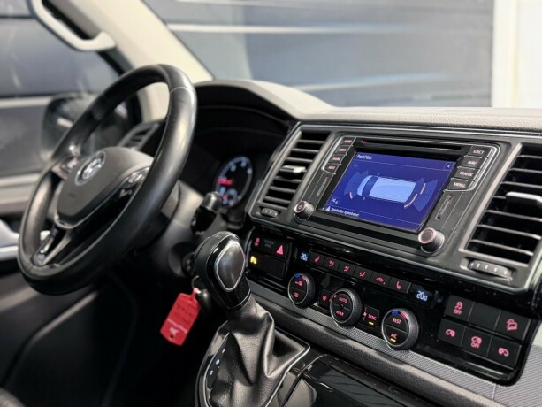 volkswagen-caravelle-diesel-2016-big-14