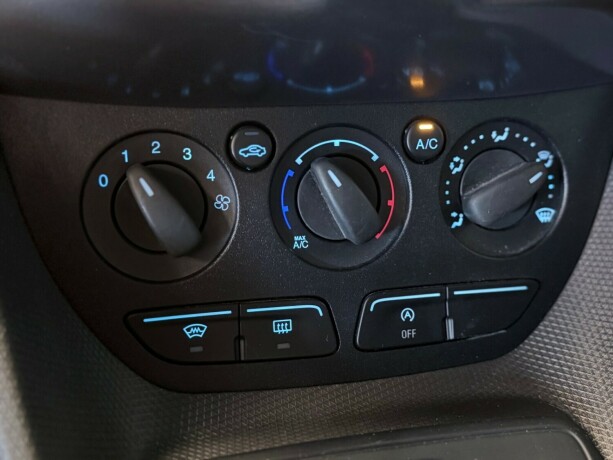 ford-transit-connect-diesel-2018-big-14