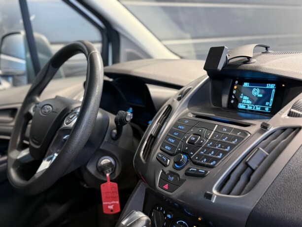 ford-transit-connect-diesel-2018-big-18
