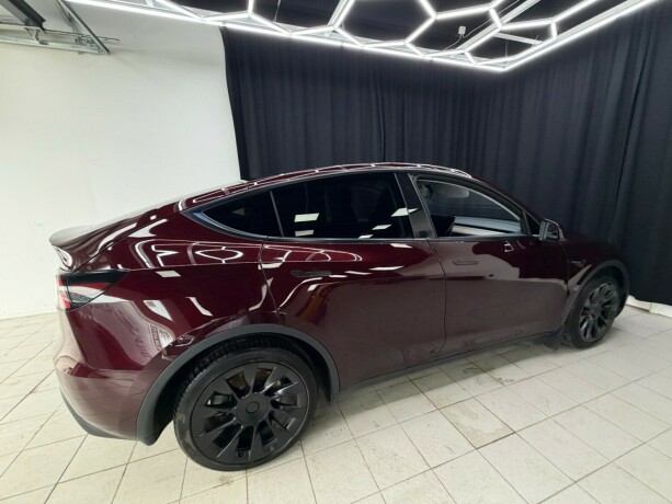 tesla-model-y-elektrisitet-2024-big-6