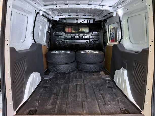 ford-transit-connect-diesel-2019-big-25