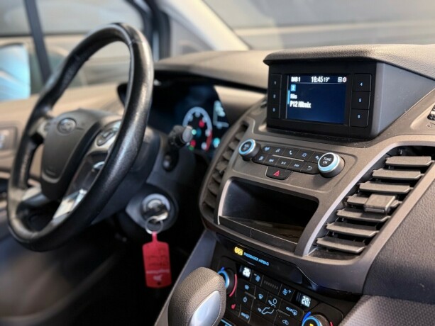 ford-transit-connect-diesel-2019-big-24