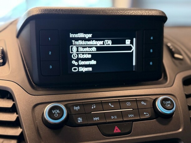 ford-transit-connect-diesel-2019-big-16