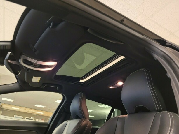 volvo-v60-plug-in-diesel-2016-big-22