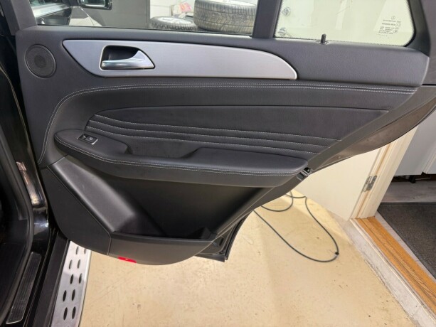 mercedes-benz-ml250-diesel-2012-big-19