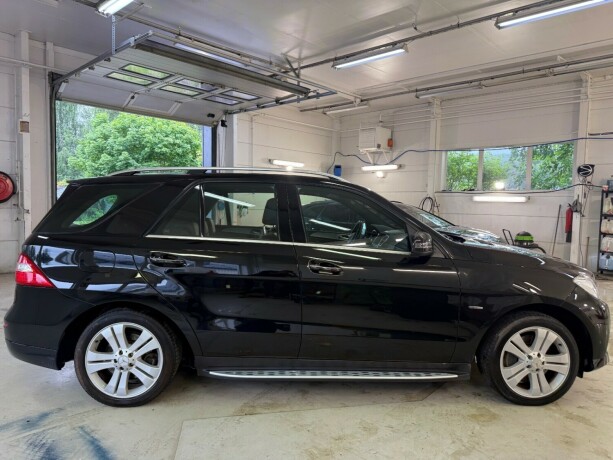 mercedes-benz-ml250-diesel-2012-big-6
