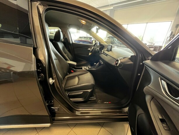 mazda-cx-3-bensin-2019-big-22