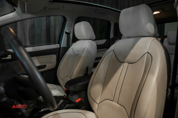 ford-kuga-diesel-2011-big-23
