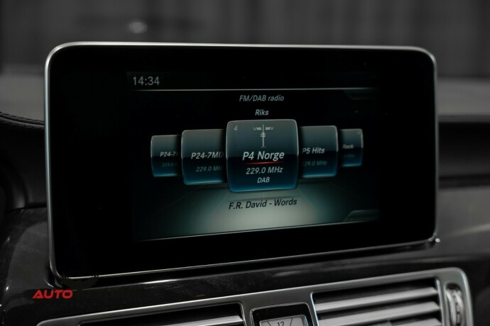 mercedes-benz-cls-diesel-2016-big-45