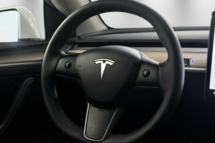 tesla-model-y-elektrisitet-2023-big-22
