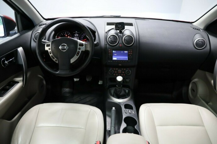 nissan-qashqai-diesel-2012-big-6